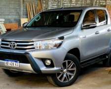 Toyota Hilux 2.8 CD 4X2 TDI SRV Pack 177cv 2017 $35.499.000