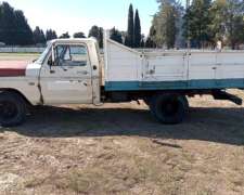 Ford F250 con Caja