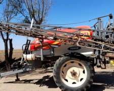 Pulverizador de Arrastre de 4200 Lts. Marca Cinalfor.
