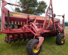 Sembradora Bertini Modelo 32000