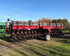 Sembradora Apache 6210 18 L a 52 cm a Placa