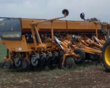 Sembradora Agrometal 2012 de 31 a 21 Alfalfero- Control Agro
