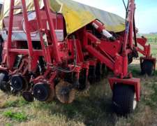 Sembradora De 29 Lineas A 17.5 C/alfalfero. Crucianelli