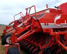 Sembradora Crucianelli Pionera año 2013 muy Buena