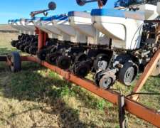 Sembradora Autotrailer 10 A 70 (12 A 52) Templar