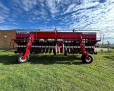 Sembradora Monumental 8300 de 22 a 38