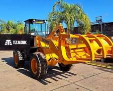 Pala Forestal PT55 con Garra, Balde y Porta Palets 3en1