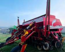 Sembradora Crucianelli Pionera 2717 27 a 17,5 año 2008.