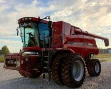 Case IH Axial Flow 8230 - año 2015