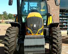 Tractor Valtra A-134. sin Uso.