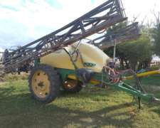 Pulverizador de Arrastre Caiman A3000. año 2009