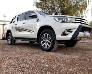 Toyota hilux srx