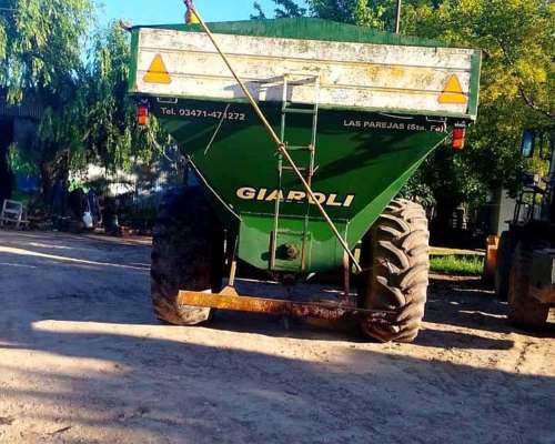 Vendo Tolva Autodescargable Giaroli