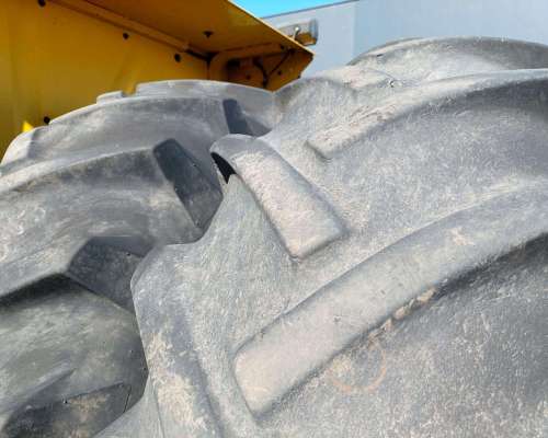 Tractor Pauny 250 Doble Traccion. Rodado Dual, 14000hs