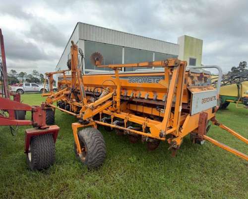 Sembradora Agrometal Txmega 13 Surcos a 52,5 Conf Ertilizaci
