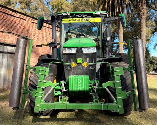 John Deere 7r 230.