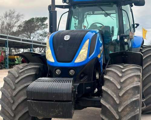 New Holland T7 215