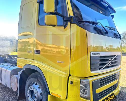 Volvo FM 440 4X2 T CD Modelo 2011