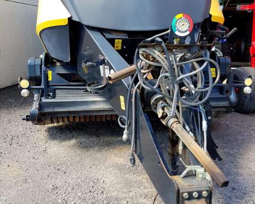 Megaenfardadora New Holland BB 1270 - Excelente