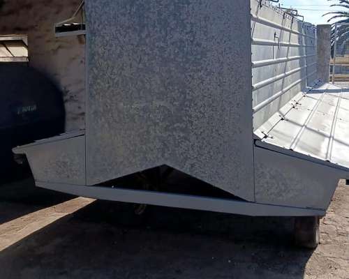 Comedero Móvil 6mts Chapa Galvanizada