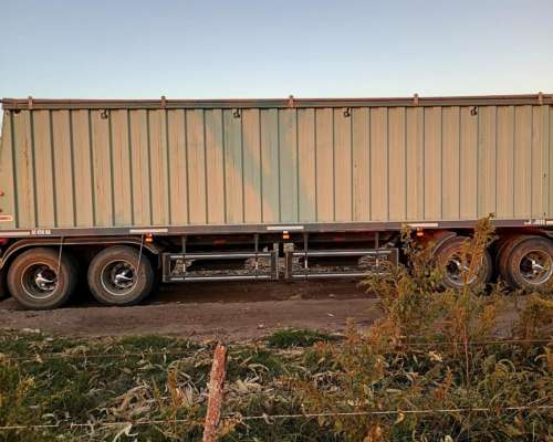 Acoplado Tolva Ombú 4 Ejes - año 2020 - Usado.