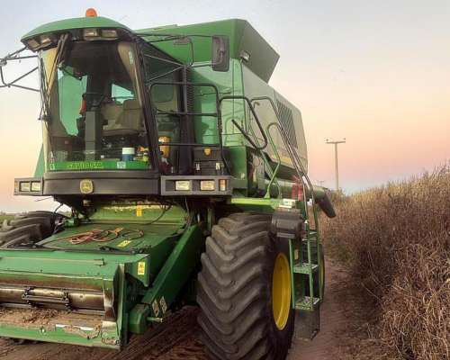 Cosechadora John Deere 1550, año 2008, Plataforma 625 Hidro