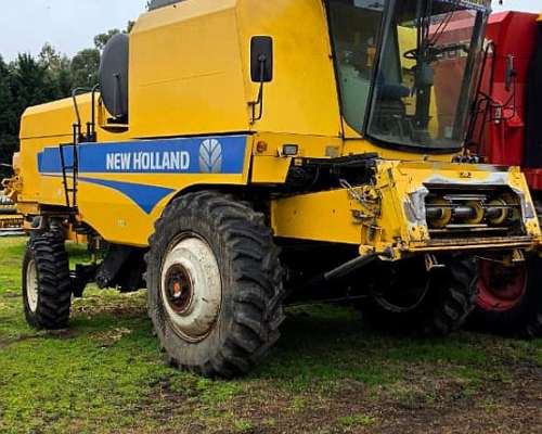 Cosechadora New Holland TC 5090 Cabezal 30 Pies