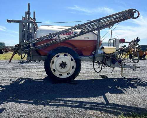 Pulverizador Ombu PA 3000.de 3000 Lts de Capacidad