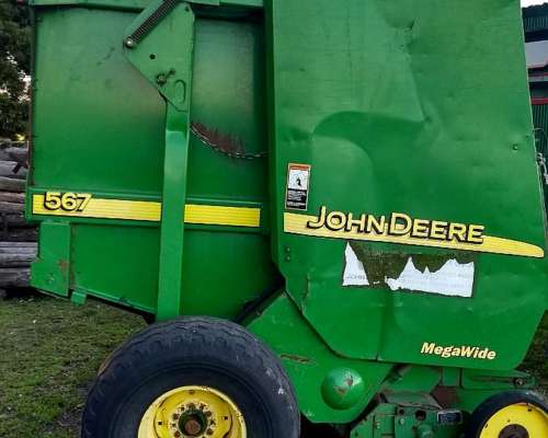 Rotoenfardadora John Deere 567
