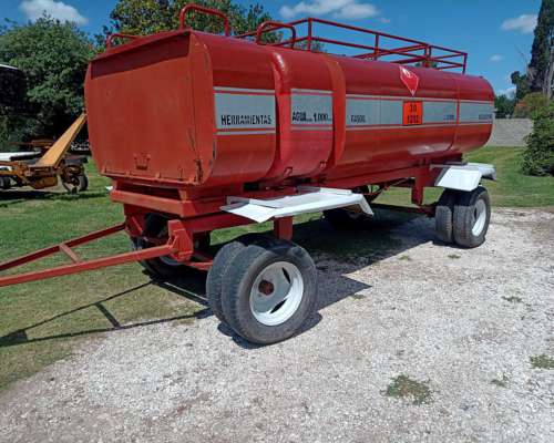 Acoplado Tanque de Combustible 3000l Combinado con Bomba