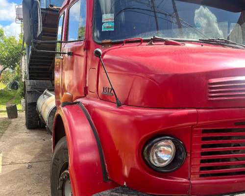 Mercedes Benz 1517 Modelo 1980