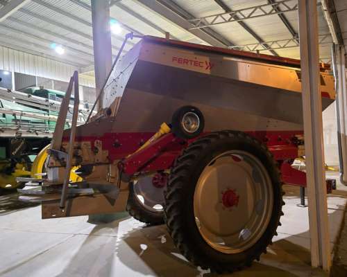 Fertilizadora Fertec 6500 S6 con Balanza Hook