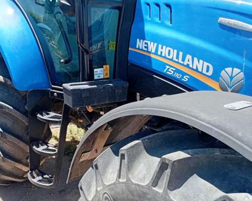 38 - Tractor New Holland T5.110.s. Usado