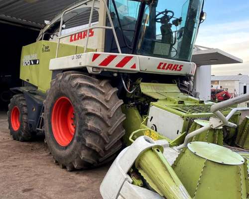 Claas 870 con Motor Nuevo muy Buen Estado