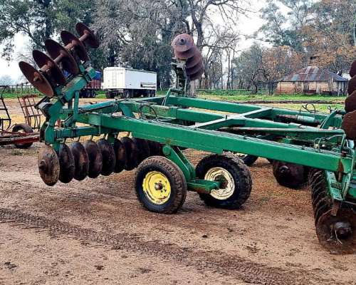 Rastra de Discos Pampero de 56, con Rastras y Rolos