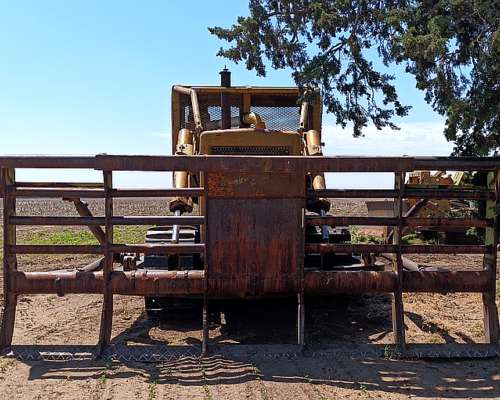 International TD25 Serie B Motor IH 817b + Lote de Repuestos