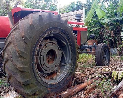 Tractor MF1078 Buen Estado