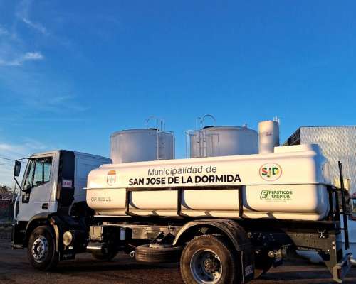 Camion Regador Plasticos Laspiur 10.900 Lts.