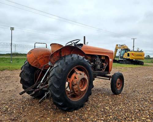 Tractor Fiat 450 con 3 Puntos