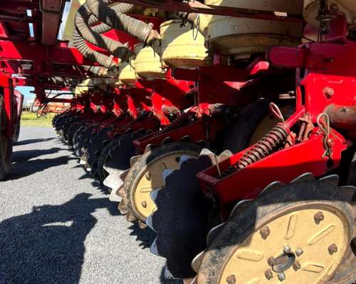 Sembradora Giorgi de 12 a 52cm año 2004