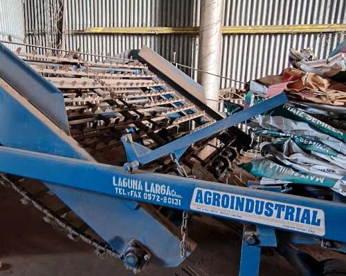 Arrancadora de Mani Agroindustrial Mani 2000 Excelente Estad