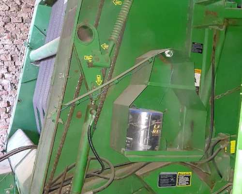 John Deere 566. Rollos de 1.60m.