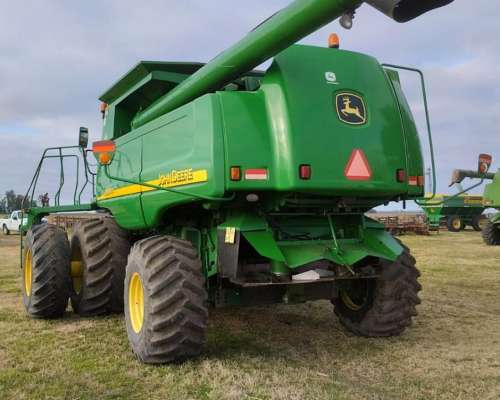 Cosechadora 9650 30 Pies año 2007.