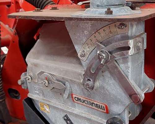 Sembradora Crucianelli Neumatica de 16 a 52 cm