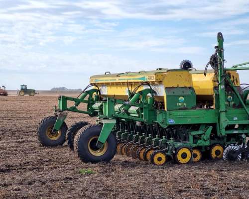 Sembradora Erca VF Reparada Total (con Alfalfero)