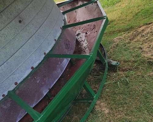 Silo Comedero Autoconsumo Móvil