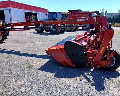 Segadora Acondicionadora Case IH Dc135, Ancho de Corte 4 Mts