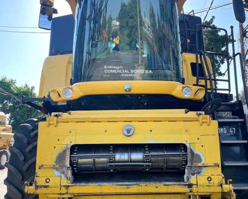 Cosechadora New Holland CR8.90 - Usada, año 2017