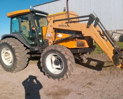 Tractor Valtra BM 125i