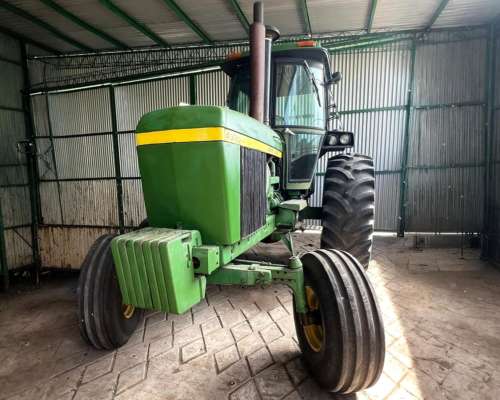 Tractor John Deere 4930 - 160 HP